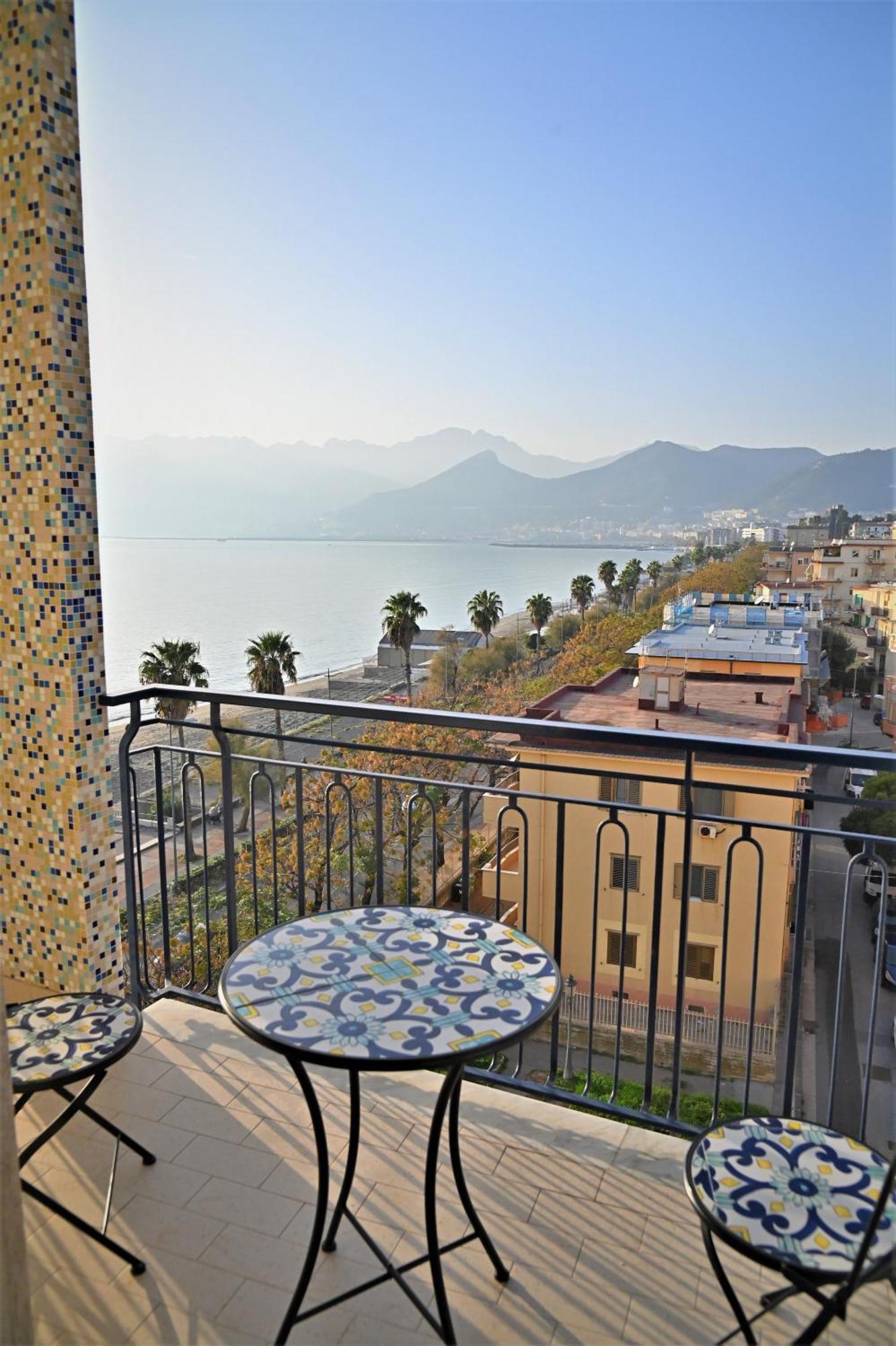 Terrazza Marconi Apartman Salerno Kültér fotó